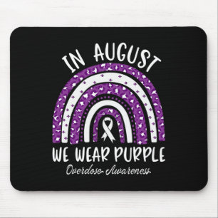 Regenbogen im August Wir tragen Lila Überdosierung Mousepad