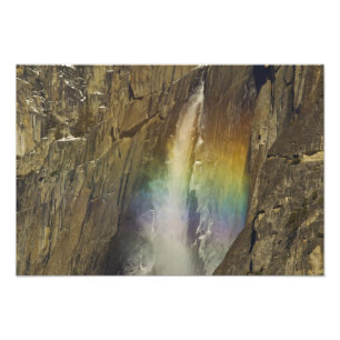 Regenbogen in den oberen Yosemite-Fällen in Yosem Fotodruck