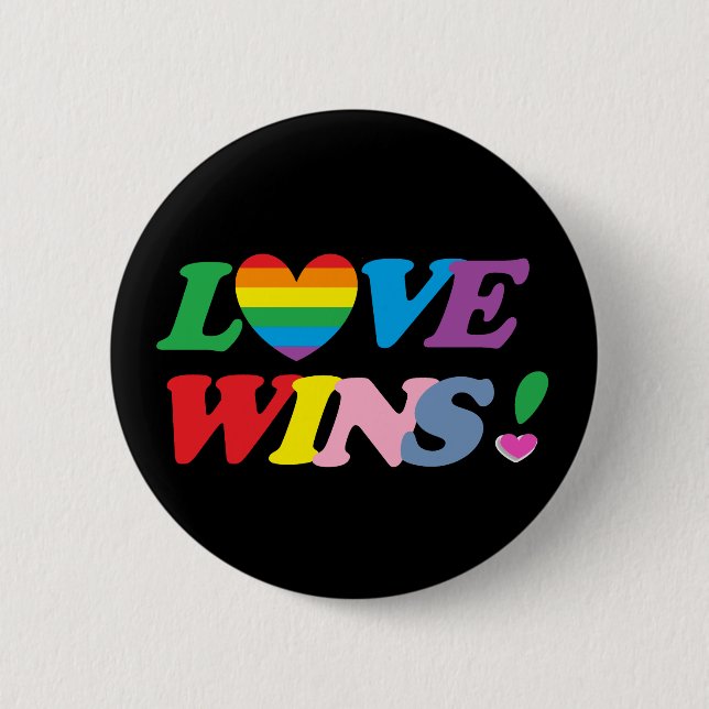 Regenbogen Liebe Gewinnt Herz LGBT Button (Vorderseite)
