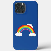Regenbogen mit weißen Wolken