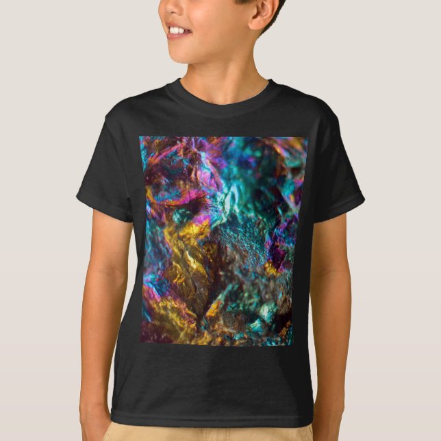 Regenbogen-Ölteppich-Kristall-Felsen T-Shirt (Vorderseite)