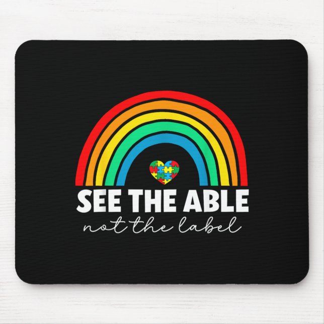 Regenbogen-Puzzle-Herz Sieht den Fähigen, nicht da Mousepad (Vorne)