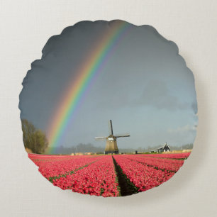 Regenbogen, Tulpen und rundes Kissen der Windmühl