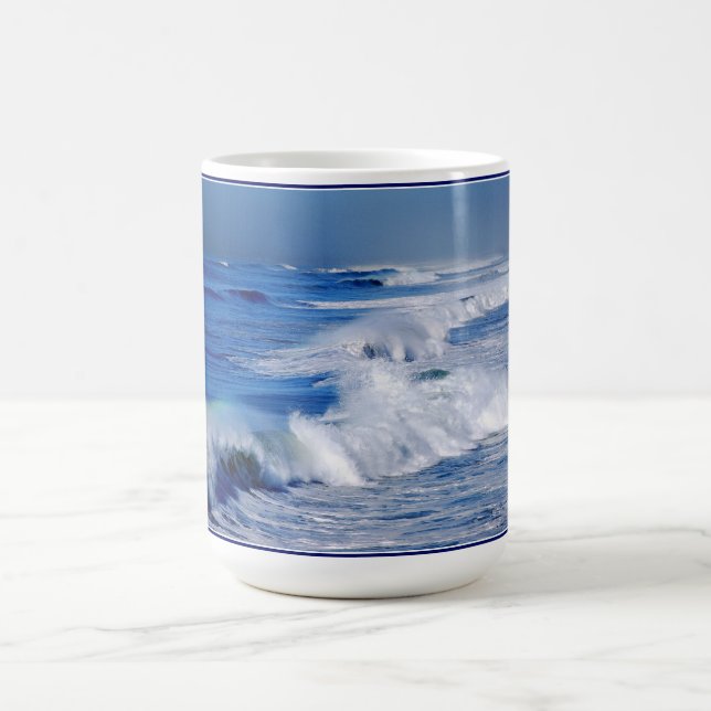 Regenbogen über die Tasse von Ocean Waves (Mittel)