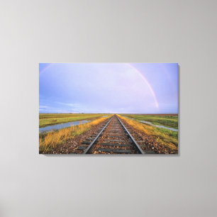 Regenbogen über Eisenbahnschienen nahe Fairfield Leinwanddruck