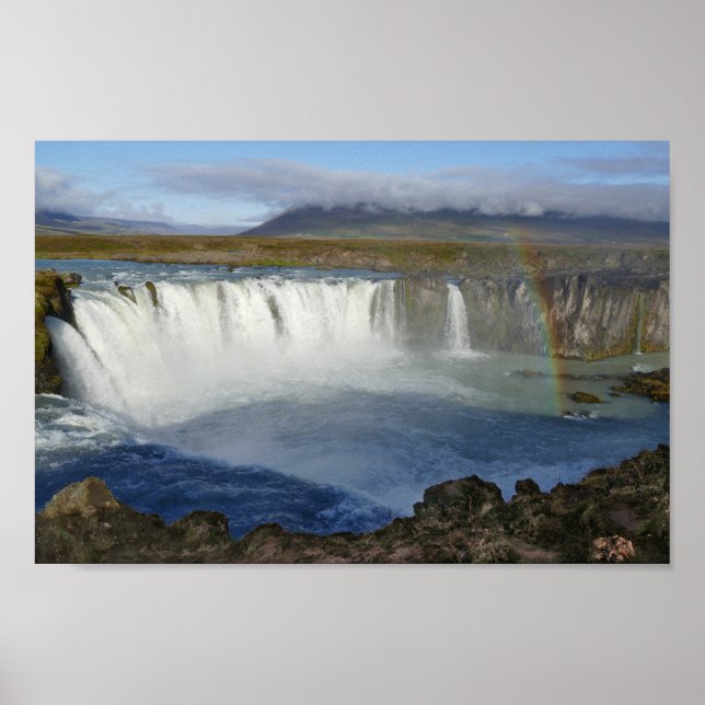 Regenbogen über Godafoss Wasserfall, Island Poster (Vorne)