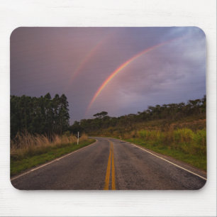 Regenbogen und Straße Mousepad