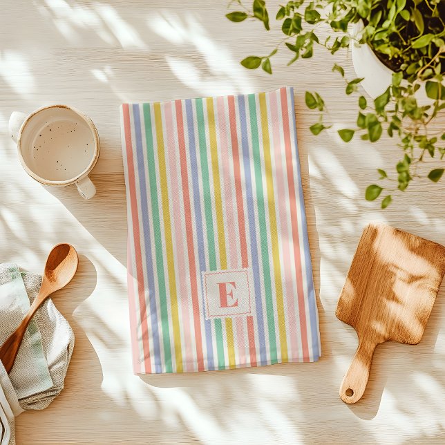 Regenbogenfarben Streifen Küchentuch mit Initiale (Rainbow colors striped kitchen towel with monogram)