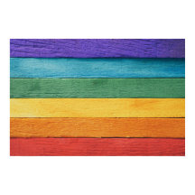 Regenbogenflagge aus Holz