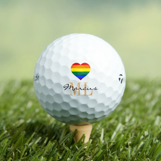 Regenbogenflagge, Herz & Pride Golf mit Monogramm  Golfball (Insitu T-Shirt)