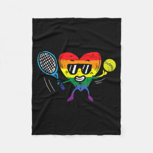 Regenbogenflagge Herz Tennis Gay Pride Monat LGBTQ Fleecedecke