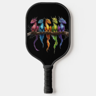 Regenbogengruppe von Baby-Drachen auf Schwarz Pickleball Schläger