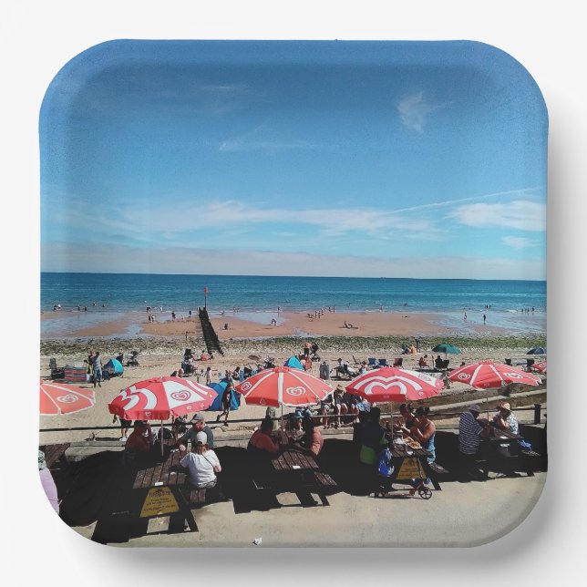 Regenschirme am Bridlington-Meer Pappteller (Vorderseite)