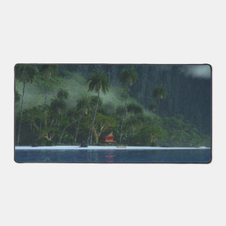 Regentag im Paradies Schreibtischunterlage