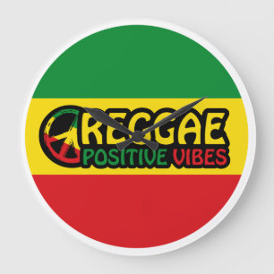 Reggae Music mit positivem Gesang und Reggae-Flagg Große Wanduhr