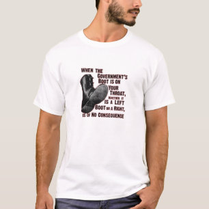 Regierungs-Jack-Stiefel auf Ihrem Hals T-Shirt