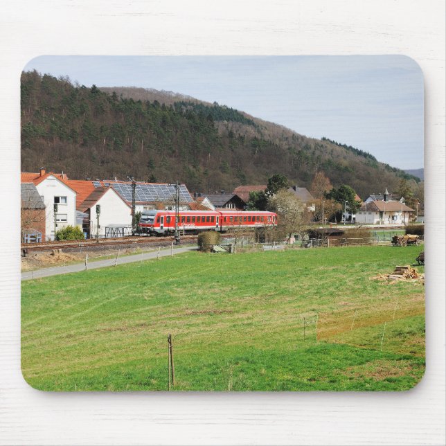 Regionalbahn nach Marburg in Buchenau Mousepad (Vorne)