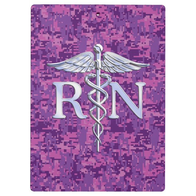 Registriert Nurse RN Caduceus auf Fuchsia Camoufla Klemmbrett (Rückseite)