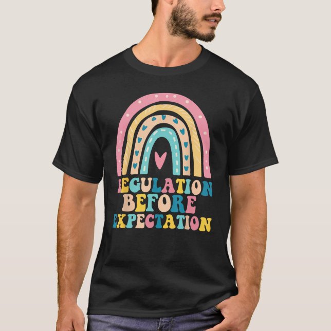 Regulation Before Expectation Neurodiversity Socia T-Shirt (Vorderseite)