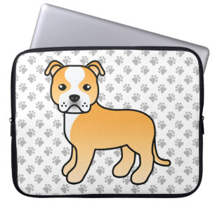 Rehfarbener und weißer Staffie Süßer Cartoon-Hund Laptopschutzhülle