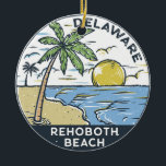 RehoBeide Beach Delaware Vintag Keramik Ornament<br><div class="desc">Rehoboth Beach hand drawn illustriert with mountains and ocean waves in the background. Perfekt for anyone who loves to visit Rehoboth Beach.</div>