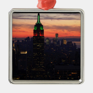 Reich-Staats-Gebäude - Weihnachten färbt Silbernes Ornament