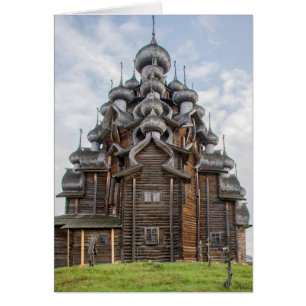 Reich verzierte Holzkirche, Russland