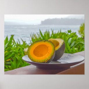 Reife halbierte Reed-Avocado in Kauai, Hawaii Poster
