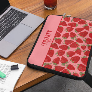 Reife Rote Erdbeeren auf rosa Personalisiert Laptopschutzhülle