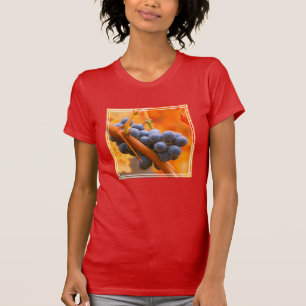 Reife Traube im Weinberg T-Shirt