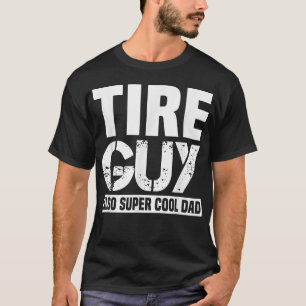 Reifen-Typ Mann lustiger Automechaniker Vater Papa T-Shirt