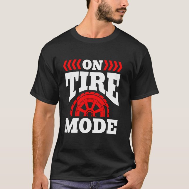 Reifenmann im Reifenmodus T-Shirt (Vorderseite)