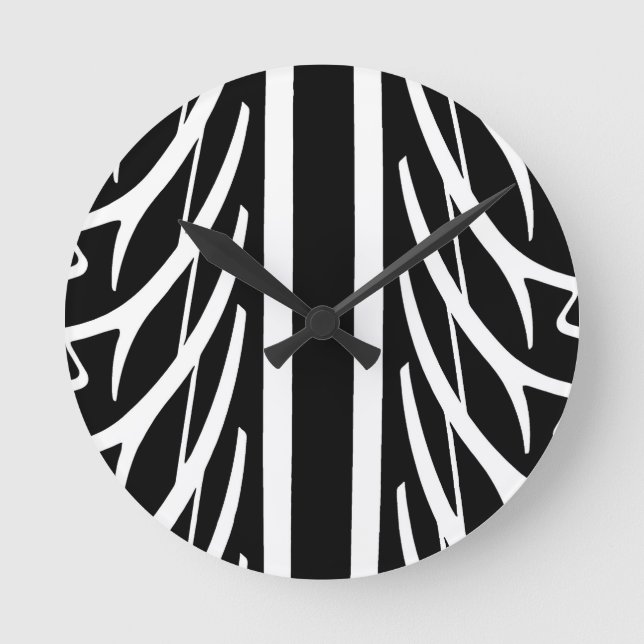 Reifenmuster in Schwarz und Weiß Runde Wanduhr (Vorderseite)