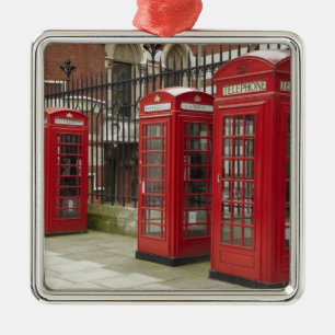 Reihe von Telefonzellen auf der Rückseite des Roya Silbernes Ornament