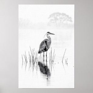 Reiher an einem stillen Seeufer Monochrome Poster