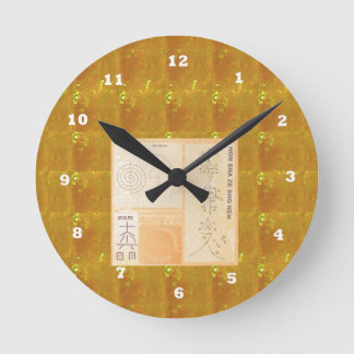 REIKI heilendes Gold: Symbol-Zeichen KRISTALL Gold Runde Wanduhr