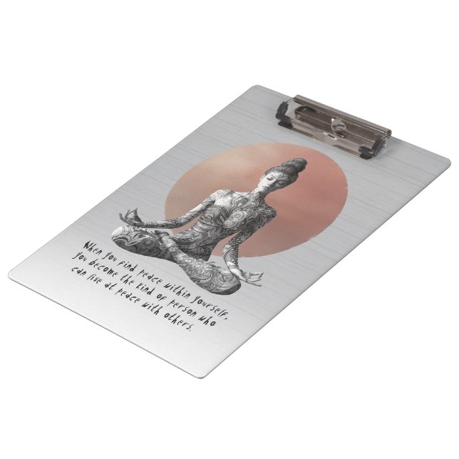 Reiki Master Lotus Pose Klemmbrett (Schrägansicht)