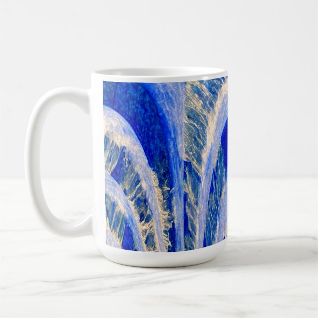 Reine Gewässer fließen tief Kaffeetasse (Links)