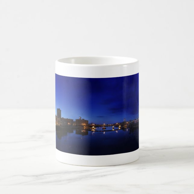 Reine Saginaw Nightime Fluss-Tasse Tasse (Mittel)