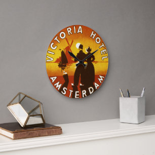 Reise im Vintage-Stil, Victoria Hotel, Amsterdam,  Große Wanduhr