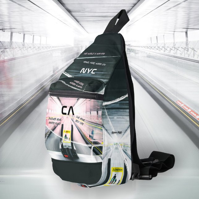 Reiseangebote Monogramm Flughafen Ihr Foto Crossbody Bag (Travel Quotes Airport Monogram Your Photo Sling Bag ©Susanne Sachers - Sunny Wanderlust 🌞✈️)