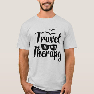 Reisen ist mein Therapiewort Kunst T-Shirt