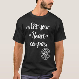 Reisende und Camper im Herzkompass gelassen T-Shirt