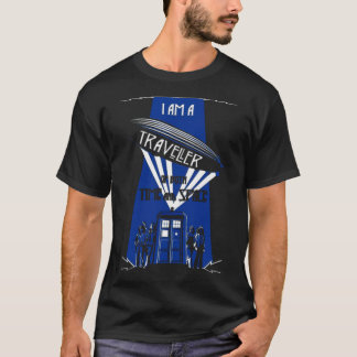 Reisender der Zeit und des Raums kalligraphisch T-Shirt