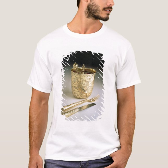 Reisendes Set eines Messers, der Gabel, des T-Shirt (Vorderseite)