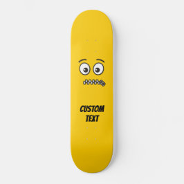 Reißverschluss-Mund Gesicht Skateboard