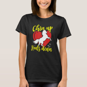 Reite aufrecht mit Fersen nach unten T-Shirt