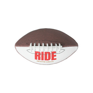 Reite über Grenzen hinaus – Motivierende Biker-Typ Football