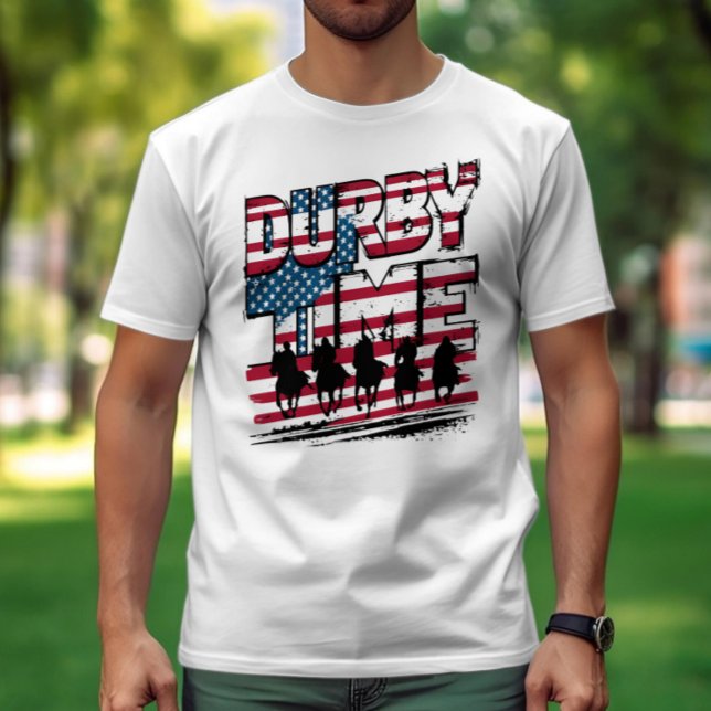 Reitpatrouillen vor amerikanischer Flagge T-Shirt (Von Creator hochgeladen)