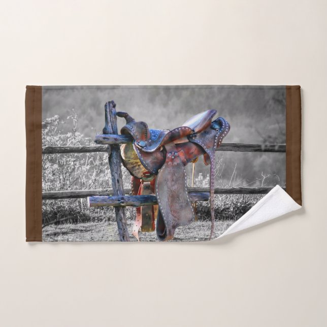 Reitsattel auf dem Corral Fence Western Handtuch (Handtuch)